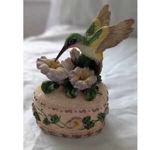 Heritage House Sing A Song Hummingbird Heart Musical Trinket Box Plays Yesterday